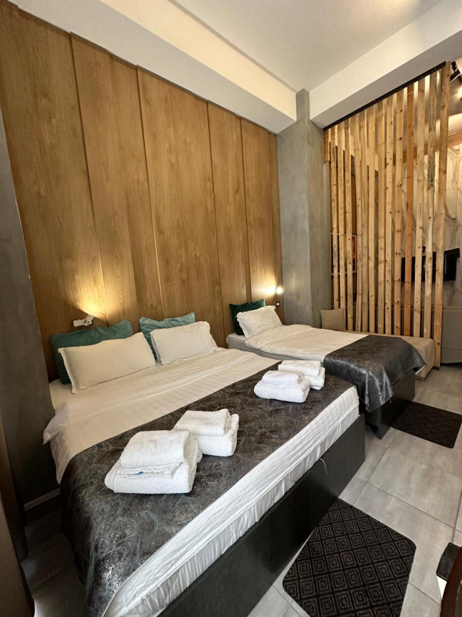 Colombia Apartments&Rooms Durrës Eksteriør billede