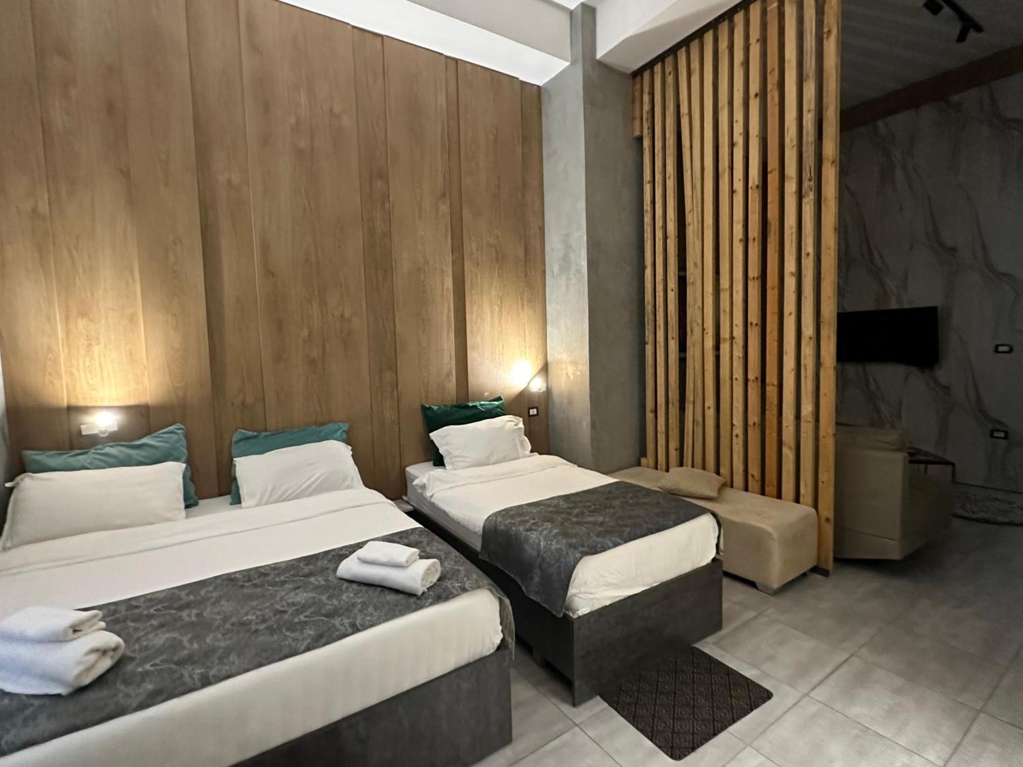 Colombia Apartments&Rooms Durrës Eksteriør billede